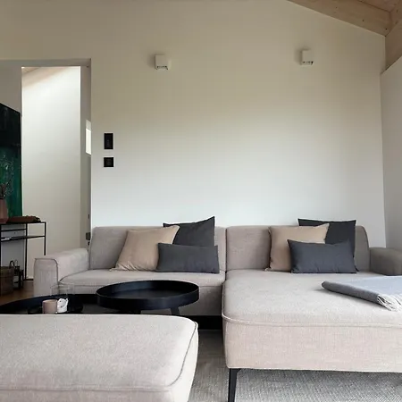 Berglinien Am Chiemsee I Exklusive Mit 3 Schlafzimmern, 2 Baedern Und Alpenblick Apartman *