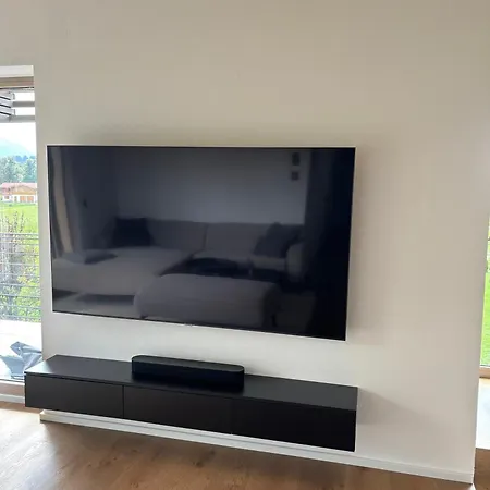 Berglinien Am Chiemsee I Exklusive Mit 3 Schlafzimmern, 2 Baedern Und Alpenblick Apartman