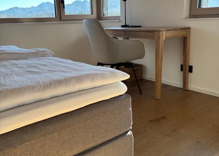 Berglinien Am Chiemsee I Exklusive Mit Bis Zu 3 Schlafzimmern 2 Baedern Und Alpenblick