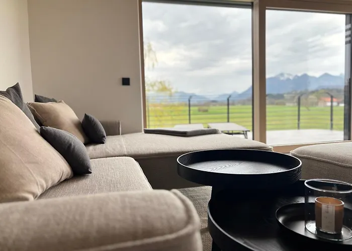 Daire Berglinien Am Chiemsee I Exklusive Mit Bis Zu 3 Schlafzimmern 2 Baedern Und Alpenblick Übersee