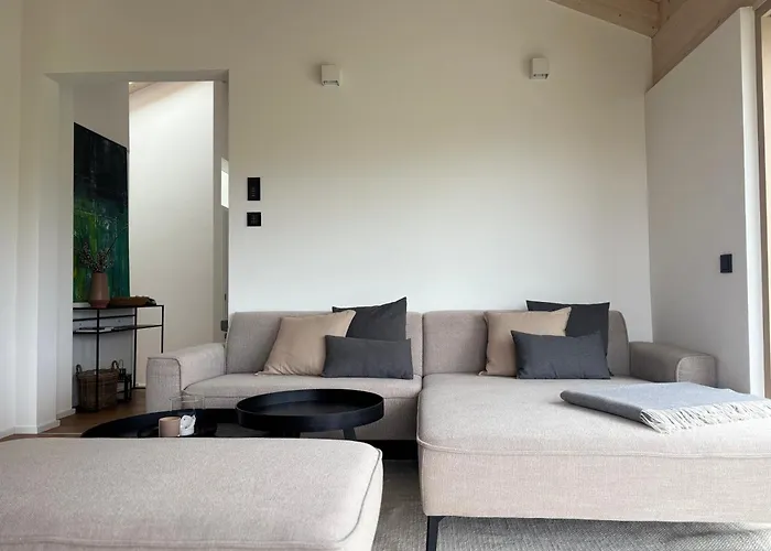 Berglinien Am Chiemsee I Exklusive Mit Bis Zu 3 Schlafzimmern 2 Baedern Und Alpenblick Daire *