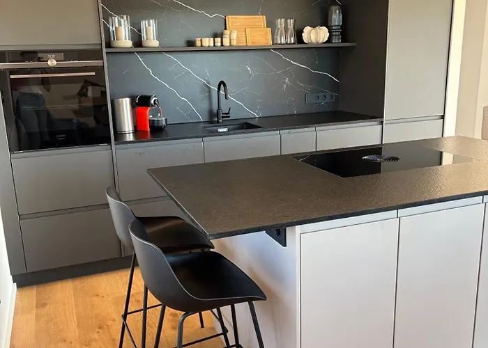 Appartement Berglinien Am Chiemsee I Exklusive Mit Bis Zu 3 Schlafzimmern 2 Baedern Und Alpenblick