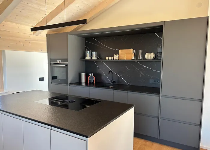 Apartamento Berglinien Am Chiemsee I Exklusive Mit Bis Zu 3 Schlafzimmern 2 Baedern Und Alpenblick Übersee
